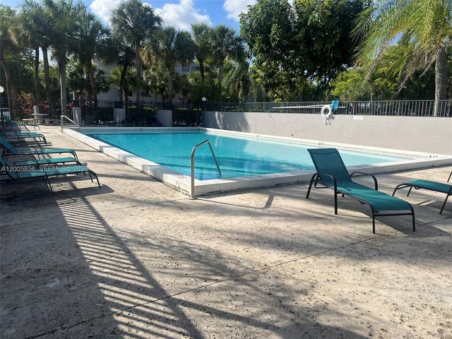 13240 SW 88th Ln 106-E, Miami, FL 33186