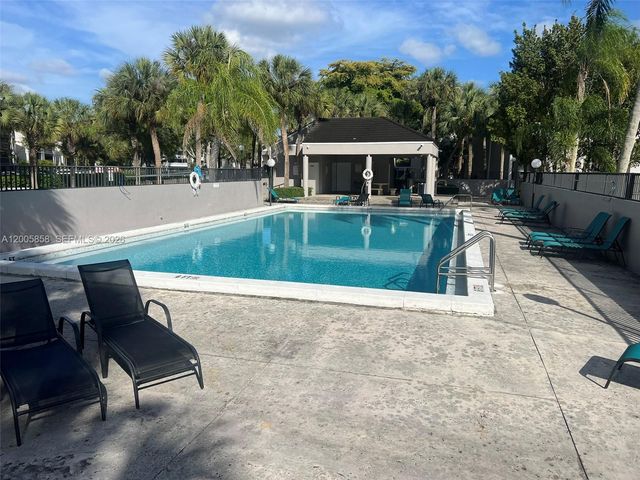 13240 SW 88th Ln 106-E, Miami, FL 33186