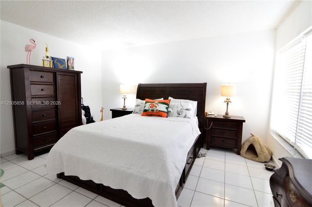 13240 SW 88th Ln 106-E, Miami, FL 33186