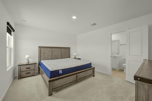 911 Lago Laceno Lane, Huffman, TX 77336
