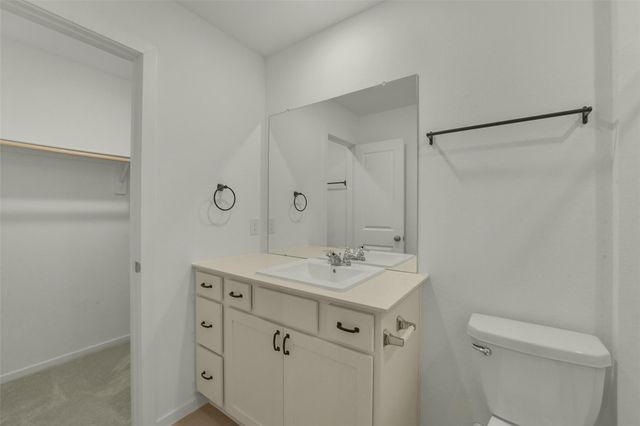 911 Lago Laceno Lane, Huffman, TX 77336