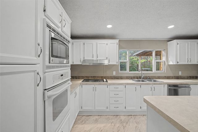 428 Cash Blackmon Road, Logansport, LA 71049