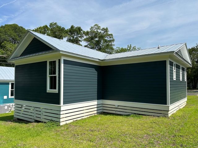 163 W Chaffin Avenue, Defuniak Springs, FL 32433