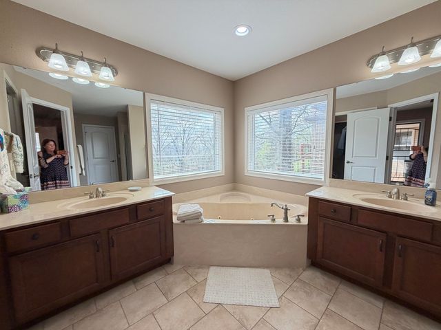 296 Lillian Lane, Kimberling City, MO 65686