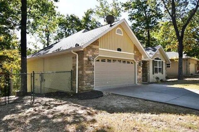 296 Lillian Lane, Kimberling City, MO 65686