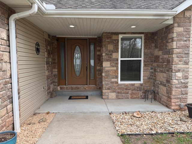 296 Lillian Lane, Kimberling City, MO 65686