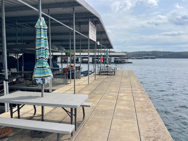 296 Lillian Lane, Kimberling City, MO 65686