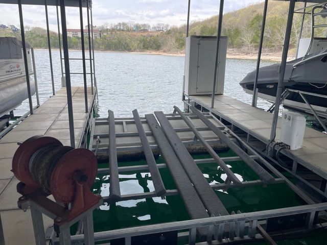 296 Lillian Lane, Kimberling City, MO 65686