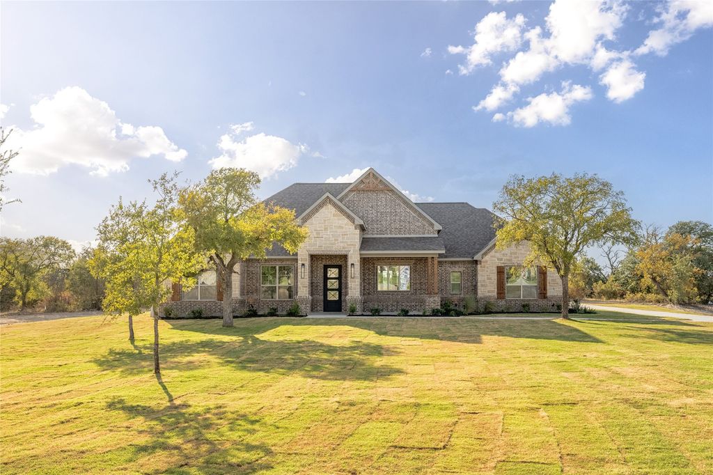 504 Bush Court, Weatherford, TX 76085 — exterior