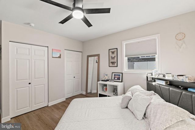 225 PENNSYLVANIA AVE, Clementon, NJ 08021