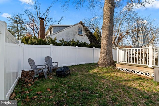 225 PENNSYLVANIA AVE, Clementon, NJ 08021