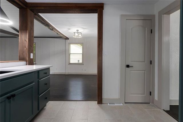 508 SW Jefferson Street, Lee's Summit, MO 64063