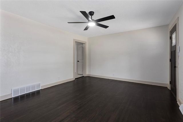 508 SW Jefferson Street, Lee's Summit, MO 64063