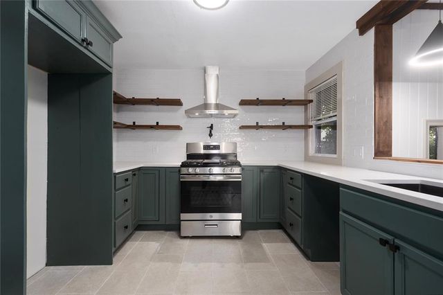 508 SW Jefferson Street, Lee's Summit, MO 64063