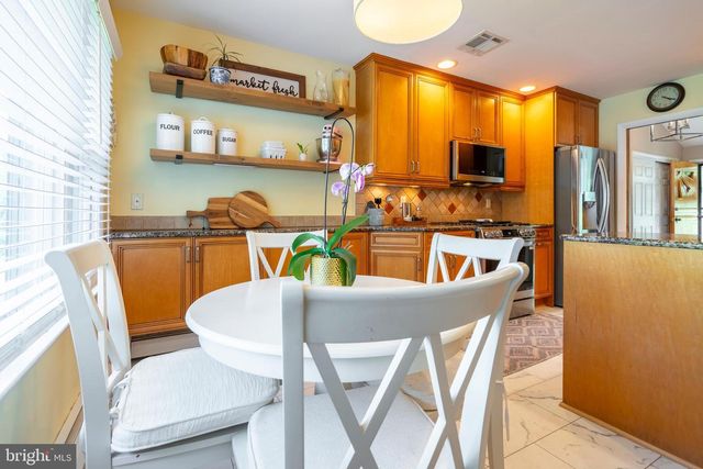 1228 LOIS RD, Ambler, PA 19002