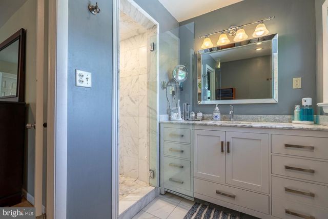 1228 LOIS RD, Ambler, PA 19002