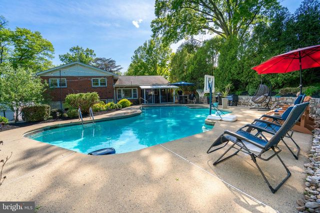 1228 LOIS RD, Ambler, PA 19002