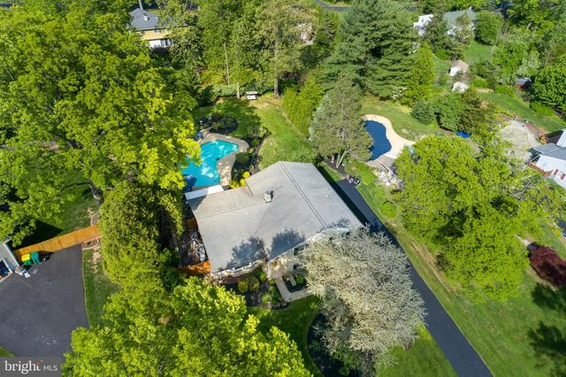 1228 LOIS RD, Ambler, PA 19002