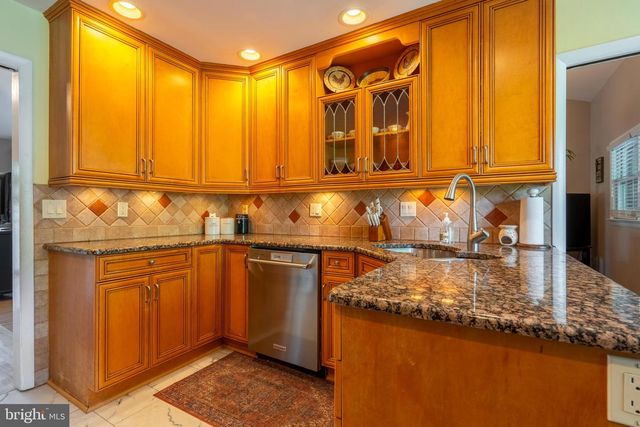 1228 LOIS RD, Ambler, PA 19002