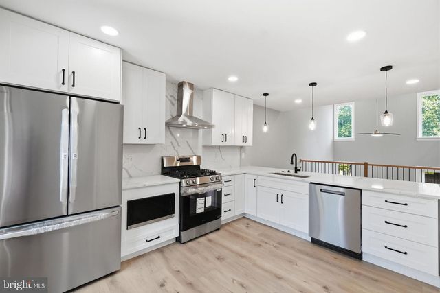 7559 CHRISLAND CV, Falls Church, VA 22042