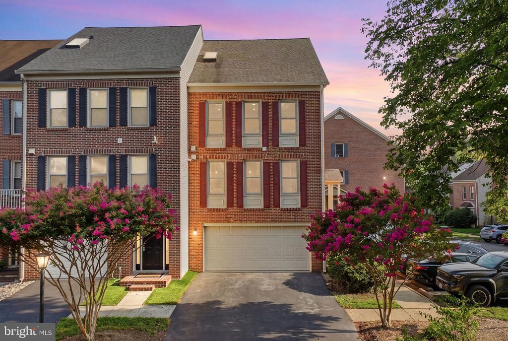 7559 CHRISLAND CV, Falls Church, VA 22042