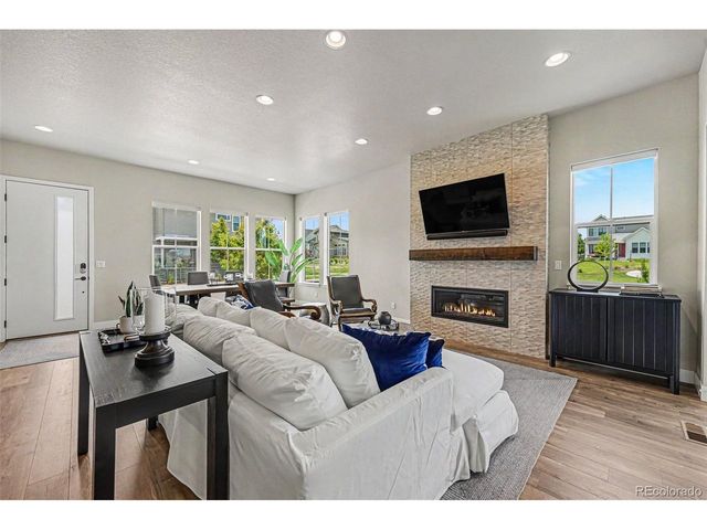 1751 Stable View Dr, Castle Pines, CO 80108