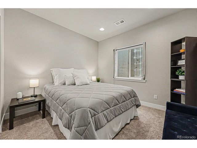 1751 Stable View Dr, Castle Pines, CO 80108