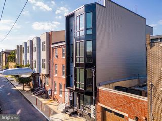 1527 OGDEN ST #2, Philadelphia, PA 19130