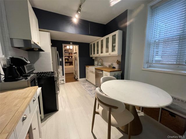 112-20 72nd DRIVE C02, Forest Hills, NY 11375