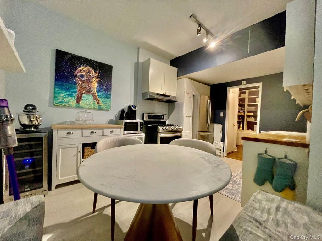 112-20 72nd DRIVE C02, Forest Hills, NY 11375 — photo 5