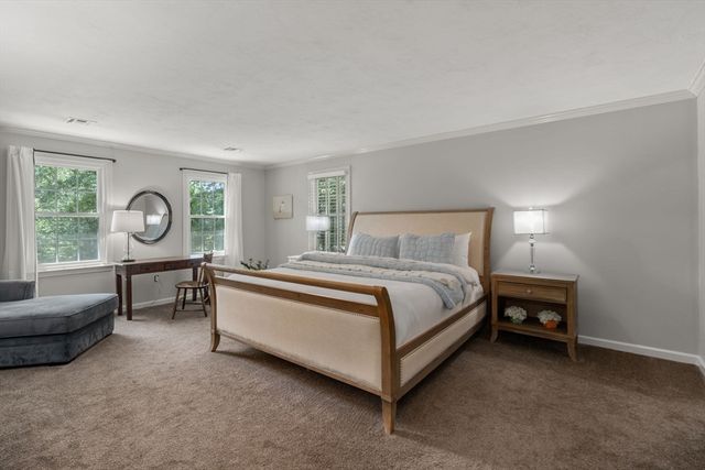 37 Valleywood Rd, Hopkinton, MA 01748