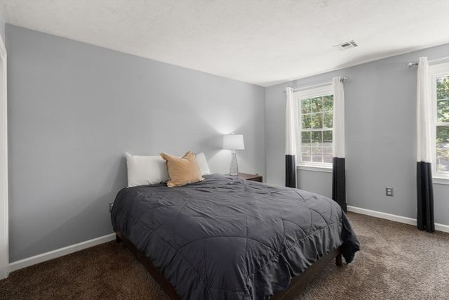 37 Valleywood Rd, Hopkinton, MA 01748