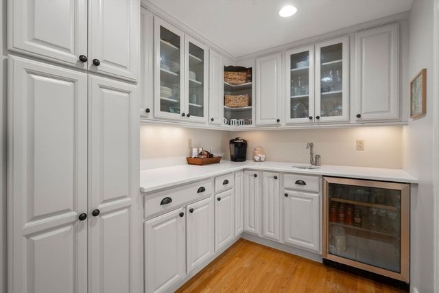 37 Valleywood Rd, Hopkinton, MA 01748