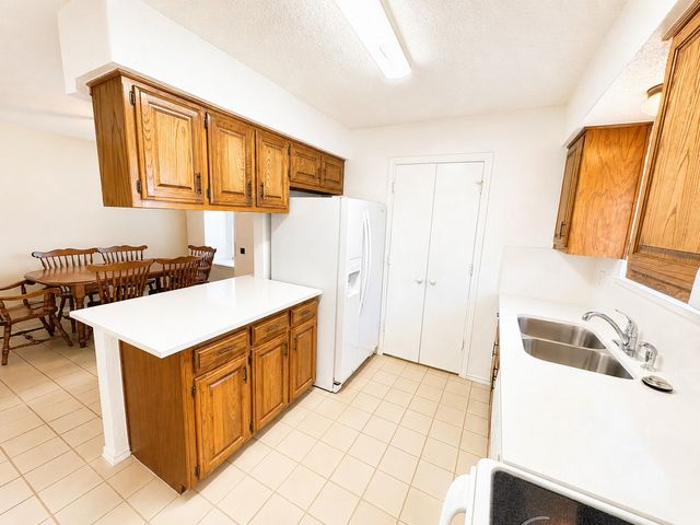 320 Crooked Lane, Mesquite, TX 75149