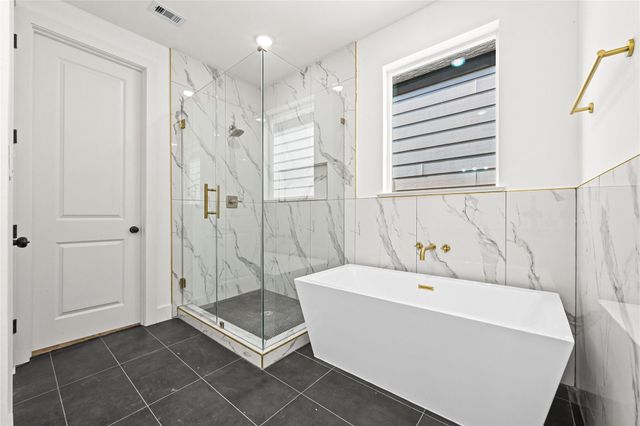 7717 Bowen Street, Houston, TX 77051