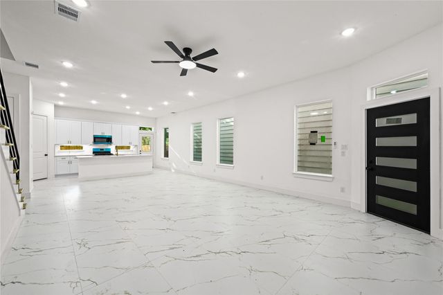 7717 Bowen Street, Houston, TX 77051