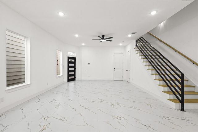 7717 Bowen Street, Houston, TX 77051