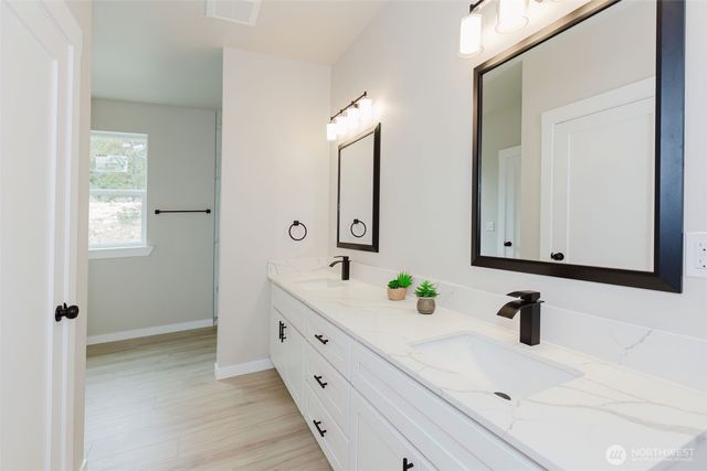7590 E Idaho Street, Port Orchard, WA 98366