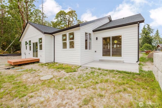 7590 E Idaho Street, Port Orchard, WA 98366