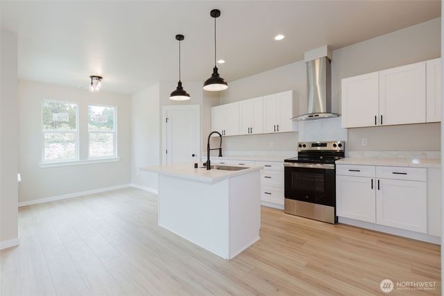 7590 E Idaho Street, Port Orchard, WA 98366