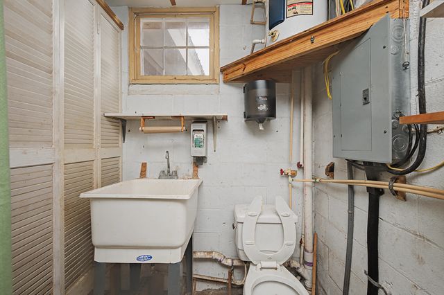 132 Circle Drive, Defuniak Springs, FL 32435