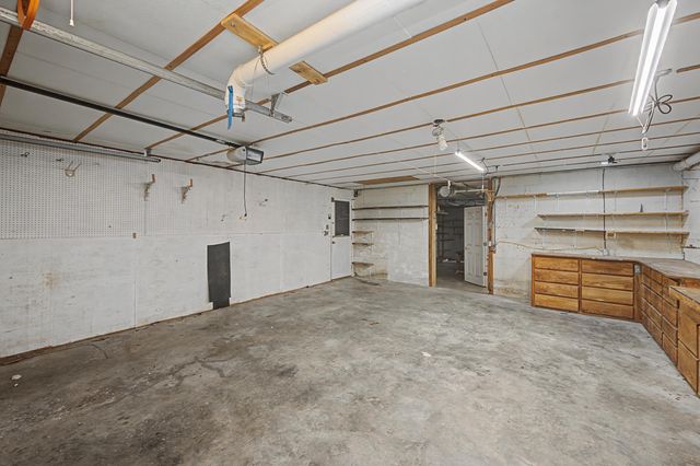 132 Circle Drive, Defuniak Springs, FL 32435