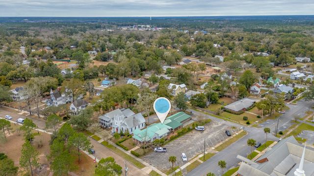 132 Circle Drive, Defuniak Springs, FL 32435