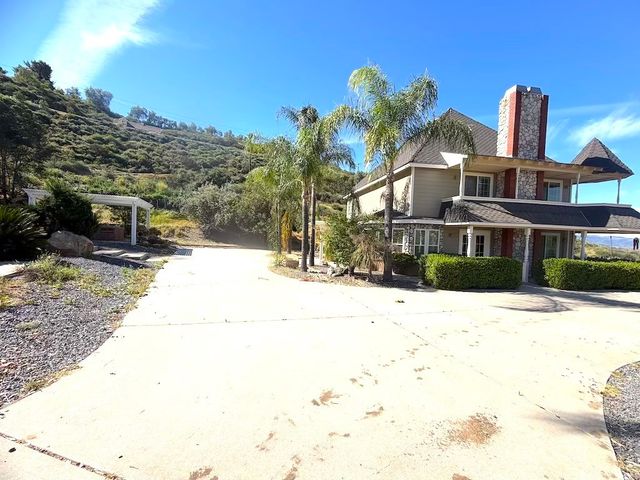 37250 Mason, Murrieta, CA 92563