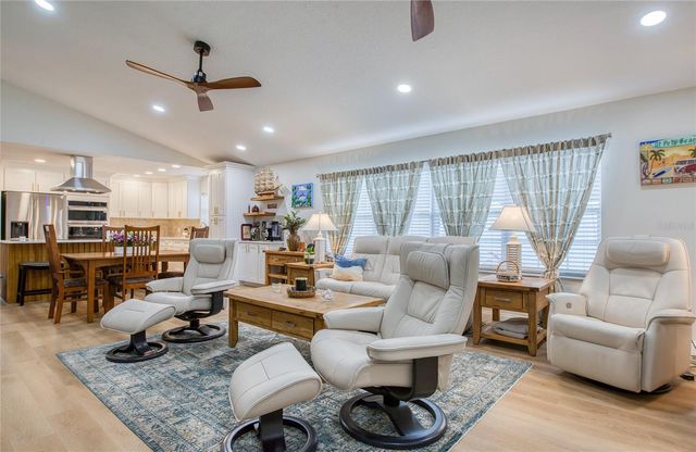 625 FOLSOM STREET S, Gulfport, FL 33707