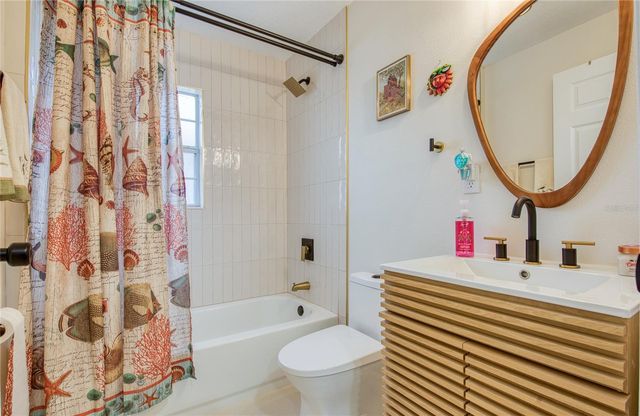 625 FOLSOM STREET S, Gulfport, FL 33707