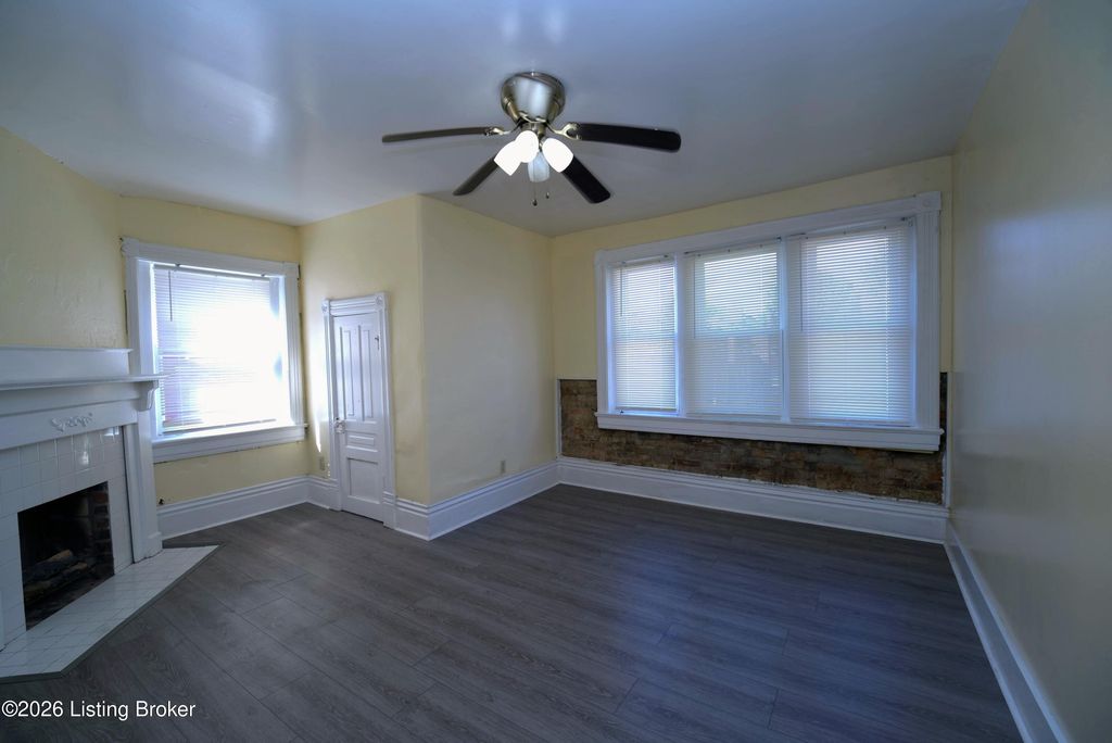 226 W Burnett Ave B, Louisville, KY 40208