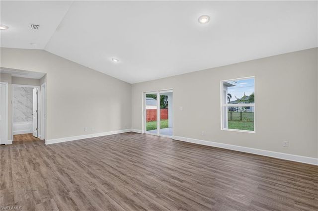 109 NE 23rd ST, Cape Coral, FL 33909