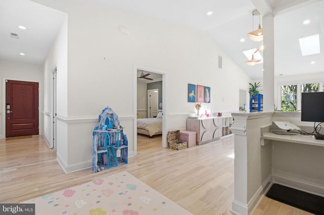 9703 MILL RACE ESTATES DR, Vienna, VA 22182