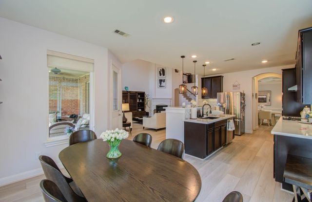 5206 Belle Manor Ln Lane, Sugar Land, TX 77479